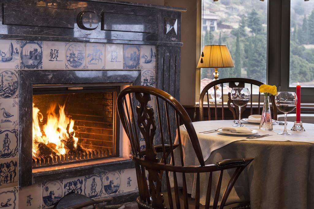 Aegli Arachova Hotel Екстериор снимка